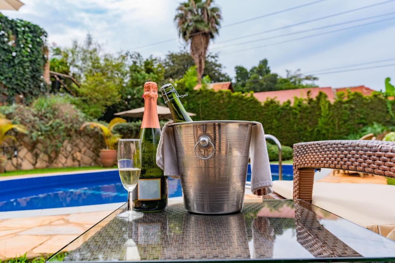 Le Petit Village Boutique Hotel & Spa Kampala Luaran gambar